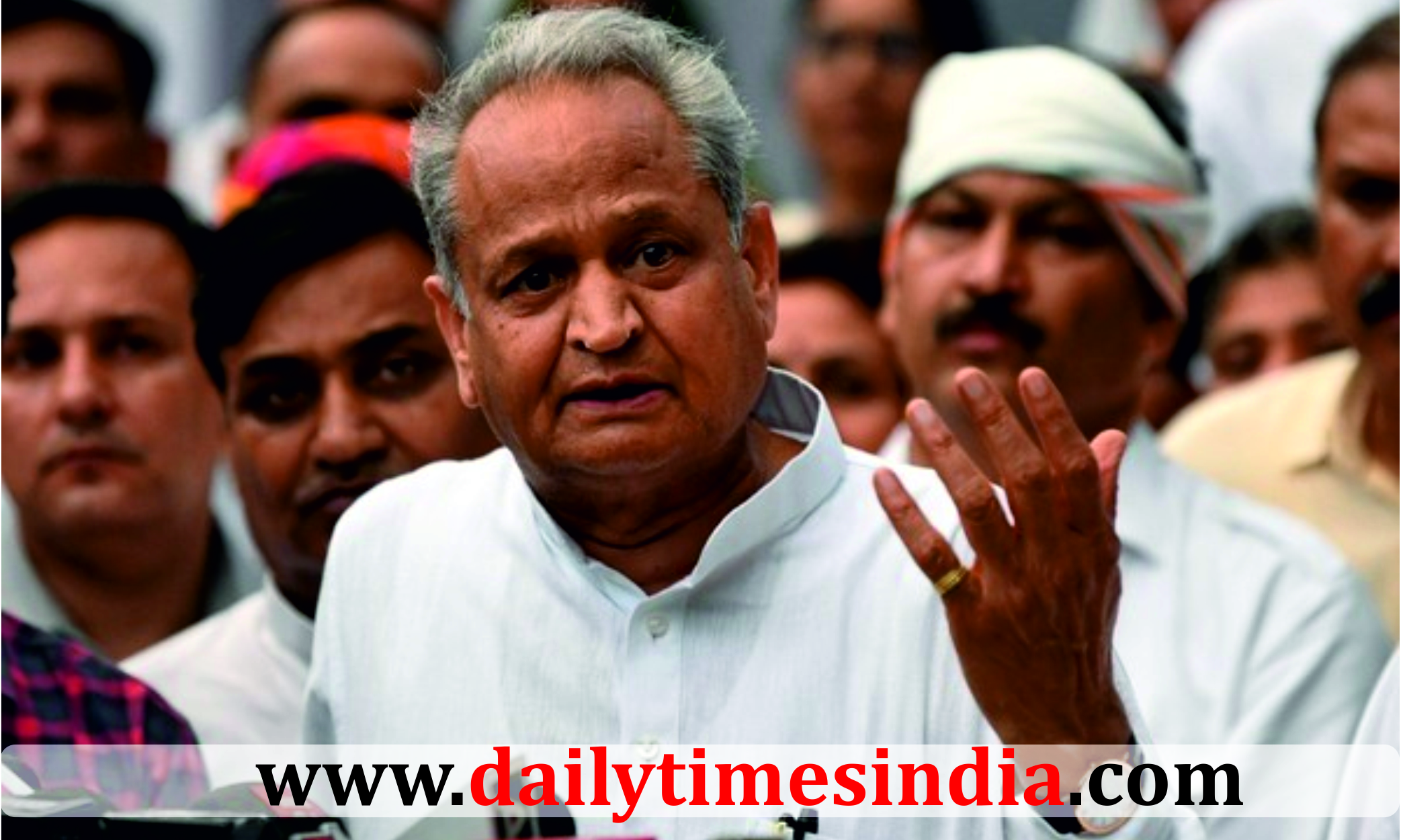 Ashok Gehlot meets Sonia Gandhi, likely to contest Congress President Election
