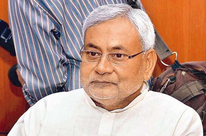 Bihar CM announces ex-gratia of Rs 4 lakh each to kin of people who lost their lives in boat accident in Katihar
